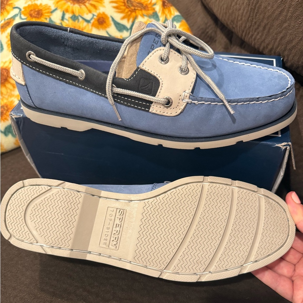 Sperry Boat Shoe New with box